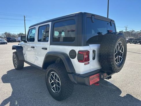 Certified 2025 Jeep Wrangler Unlimited Rubicon image 5