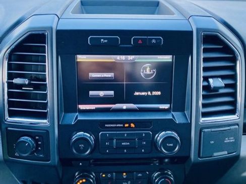 Used 2015 Ford F150 XLT w/ Equipment Group 302A Luxury image 17