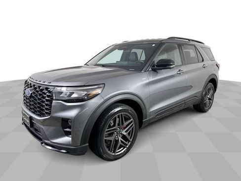 Used 2025 Ford Explorer ST-Line w/ ST-Line Street Pack AWD/4WD image 1