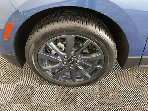 Used 2024 Chevrolet Equinox RS w/ RS Leather Package AWD/4WD image 31