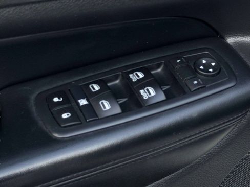 Used 2017 Jeep Grand Cherokee Altitude AWD/4WD image 15