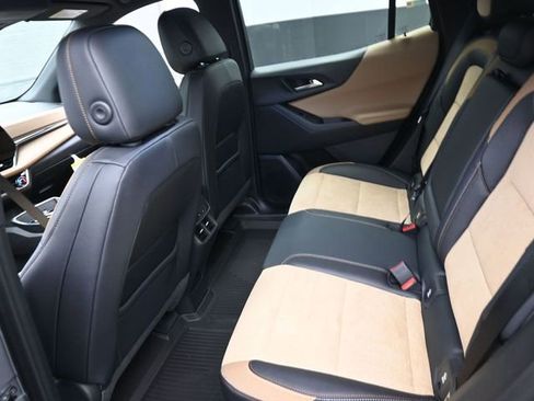 New 2026 Chevrolet Equinox ACTIV w/ Convenience Package III FWD image 9