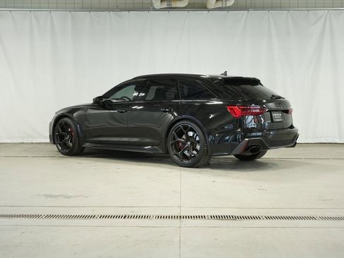 Used 2025 Audi RS 6 performance image 3