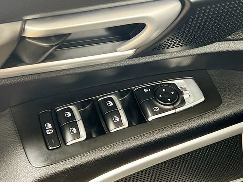 Used 2021 Kia Telluride S FWD image 17