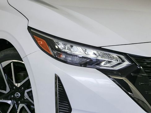 New 2025 Nissan Sentra SR w/ SR Premium Package image 2