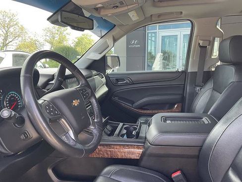 Used 2018 Chevrolet Tahoe Premier AWD/4WD image 2