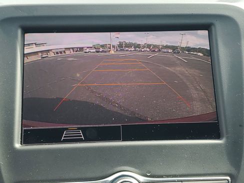 Used 2023 Chevrolet Equinox RS FWD image 17