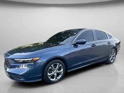 Used 2024 Honda Accord EX image 2