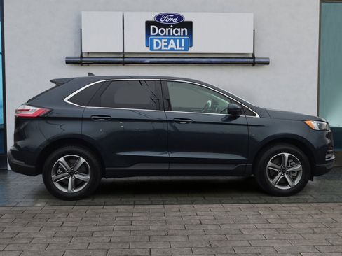 Used 2023 Ford Edge SEL w/ Convenience Package image 2