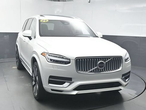 Used 2024 Volvo XC90 T8 Plus w/ Protection Package AWD/4WD image 2