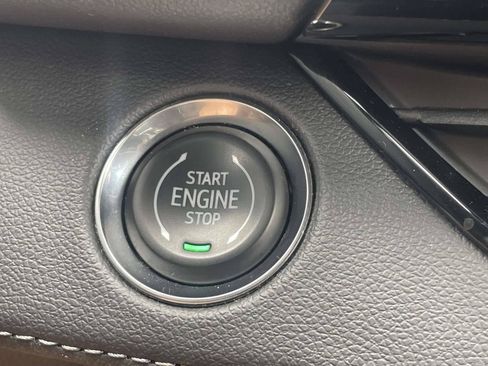 Used 2026 Buick Enclave Preferred AWD/4WD image 19