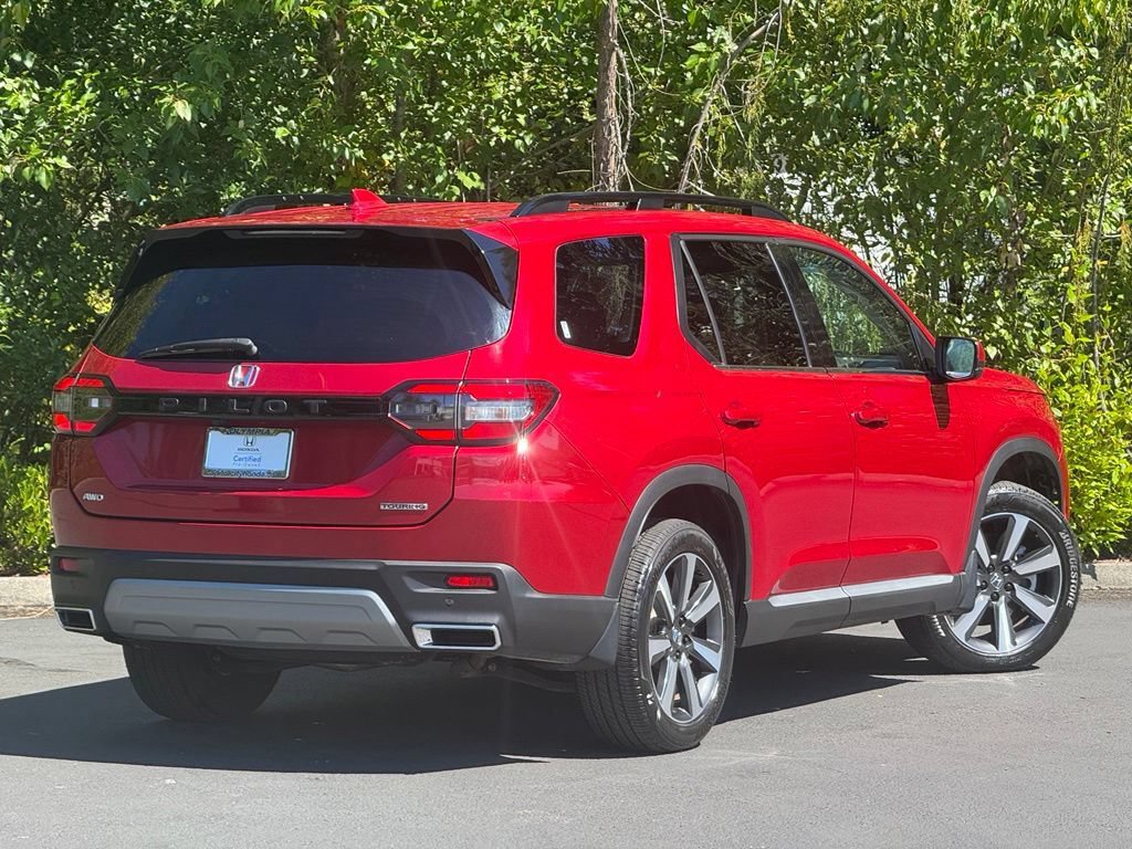 Certified 2025 Honda Pilot Touring image 41
