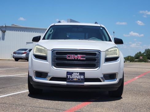 Used 2016 GMC Acadia SLE FWD image 2