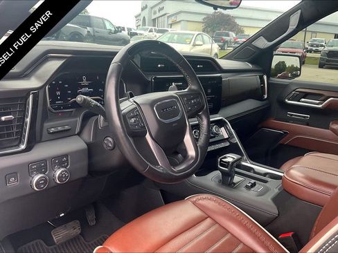 Used 2024 GMC Sierra 1500 Denali Ultimate AWD/4WD image 11