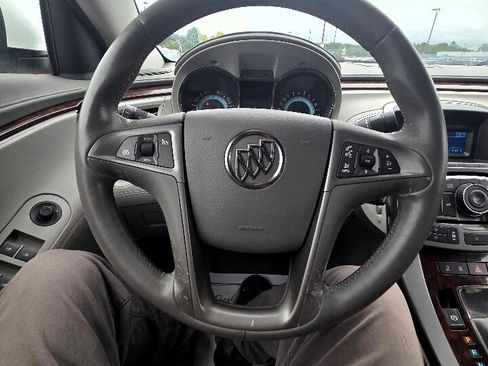 Used 2011 Buick LaCrosse CXL image 17