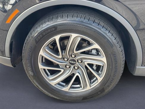Used 2023 Lincoln Aviator AWD w/ Elements Package image 9