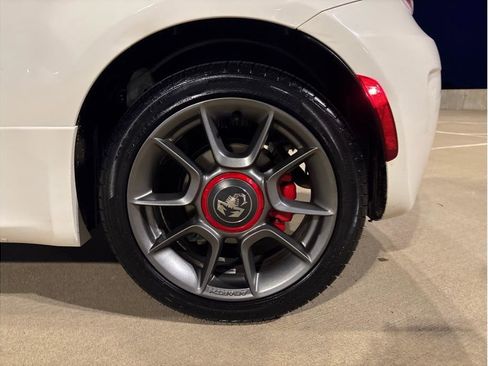 Used 2013 FIAT 500 Abarth w/ Beats Audio Pkg image 23