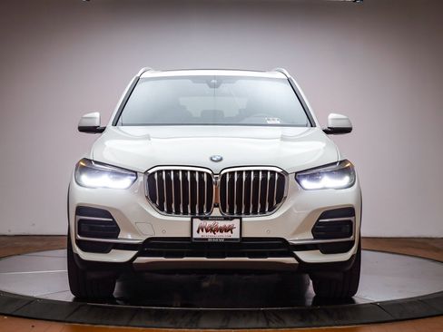 Used 2022 BMW X5 sDrive40i w/ Parking Assistance Package image 2