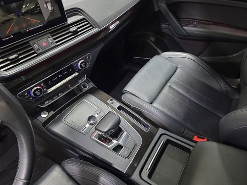 Used 2018 Audi Q5 Prestige w/ Prestige Package image 25