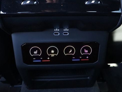 New 2026 BMW M5 AWD/4WD image 40