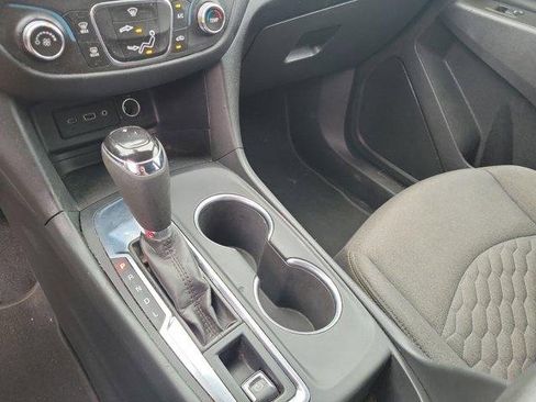 Used 2021 Chevrolet Equinox LT image 31