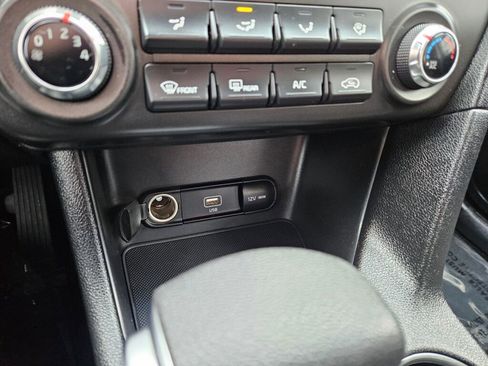 Used 2022 Kia Sportage LX image 23