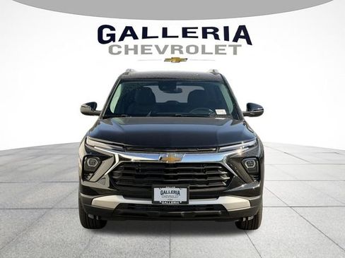 New 2026 Chevrolet TrailBlazer LT w/ Driver Confidence Package FWD image 3