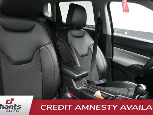 Used 2022 Jeep Compass Latitude AWD/4WD image 17