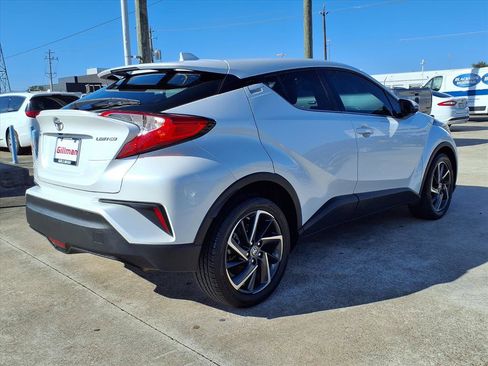 Used 2022 Toyota C-HR Limited image 22