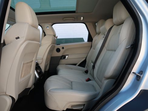 Used 2015 Land Rover Range Rover Sport HSE AWD/4WD image 42