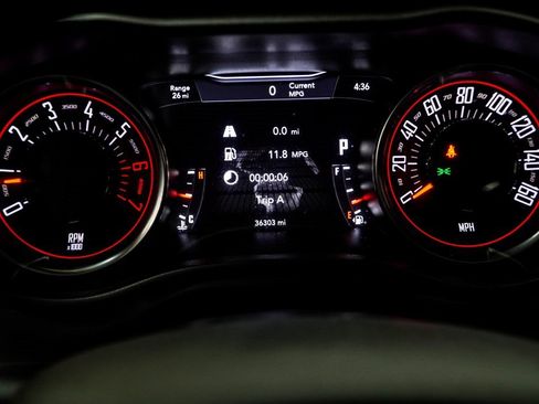 Used 2022 Dodge Challenger R/T image 29