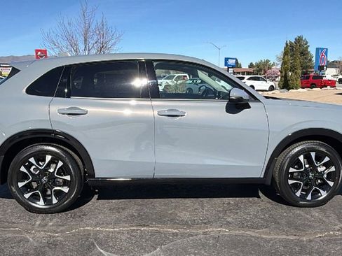 New 2026 Honda HR-V EX-L image 2