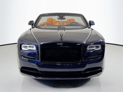 Used 2021 Rolls-Royce Dawn RWD image 11