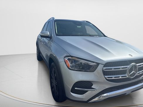 Used 2024 Mercedes-Benz GLE 350 4MATIC image 4