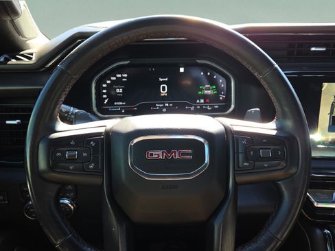 Used 2022 GMC Sierra 1500 AT4X image 13