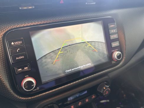 Certified 2022 Nissan Kicks SV w/ Interior Electronics Package FWD image 17