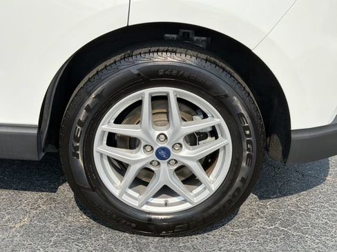 Used 2022 Ford Edge SEL AWD/4WD image 7