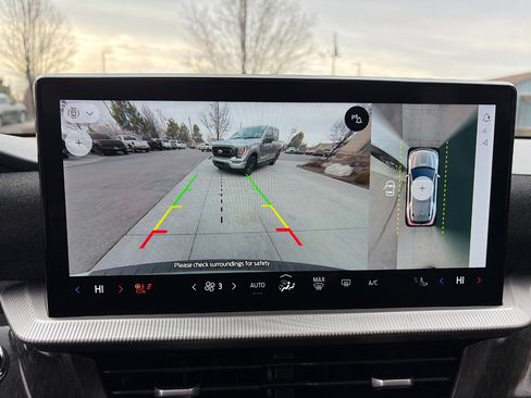 Used 2025 Ford Explorer Platinum w/ LUX Leather Package image 23