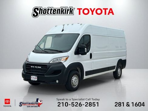 Used 2026 RAM ProMaster 2500 w/ Convenience Group FWD image 1