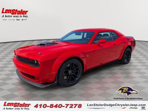 Used 2021 Dodge Challenger R/T Scat Pack RWD image 1