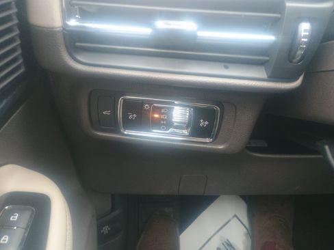 Used 2022 Lincoln Corsair AWD w/ Equipment Group 101A image 19