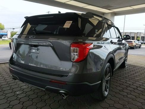 Used 2023 Ford Explorer XLT w/ Equipment Group 202A AWD/4WD image 6