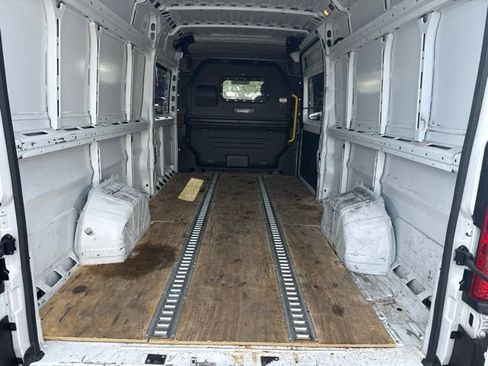 Used 2023 RAM ProMaster 3500 FWD image 13