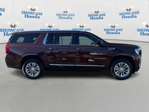 Used 2023 GMC Yukon XL SLT image 9