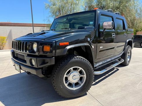 Used 2005 HUMMER H2 SUT w/ Preferred Equipment Group AWD/4WD image 6