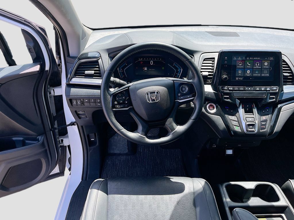 Used 2023 Honda Odyssey Elite image 24
