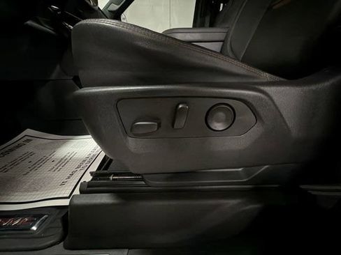 Used 2024 GMC Sierra 1500 AT4 w/ Technology Package image 23