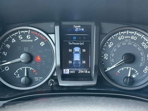 Used 2023 Toyota Tacoma TRD Sport AWD/4WD image 24