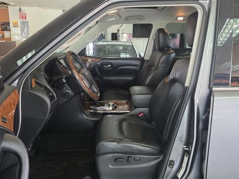 Used 2018 INFINITI QX80 4WD w/ Driver Assistance Package image 9