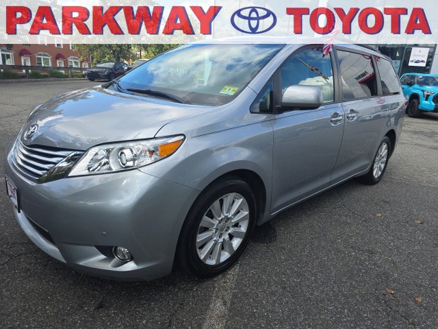 Used 2011 Toyota Sienna Limited w/ Premium Pkg AWD/4WD image 1